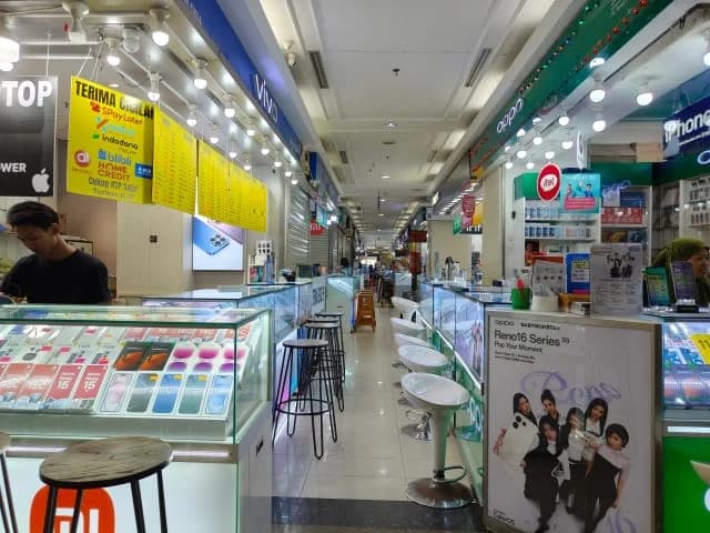 Pemerintah Sebut Ritel Indonesia Keluar dari Zona Merah, Penjualan Gadget Masih Terjun 11,1%